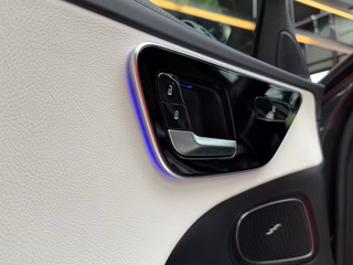 Mercedes-Benz C 300 d AMG-LINE/NIGHT PAKET/LED/SHZ/CARPLAY/PDC+KAM - foto 15