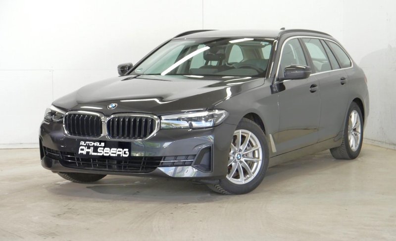 BMW 530 XD Steptronic LIVE/LED/DAB/AHK/R.KAMREA/HIFI