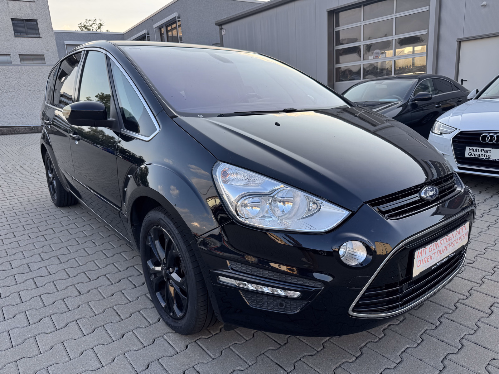 Ford S-Max 1.6 EcoBoost Titanium TÜV Neu/2-Z-Klima/SHZ/PDC/17"Alufelgen