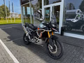 Daumennagel 2 - Triumph Tiger 900 Desert Edition MY26 Akrapovic