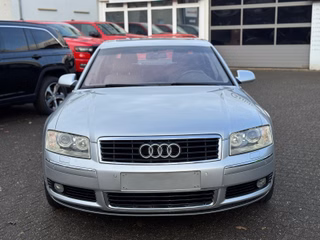 Audi A8 4.2 quattro - foto 11