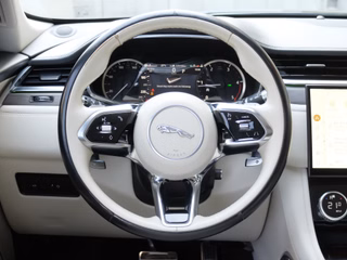 Jaguar F-PACE D200 Mild-Hybrid SE AWD neues Model - bilder 17