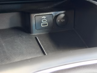 Ford Focus Turnier ST-Line ACC Navi CAM PDC LED - bilder 27