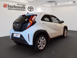 Toyota Aygo X Play +Allwetterräder - foto 5