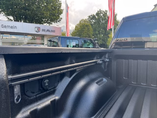 Dodge RAM Laramie Night Premium UMBAU + LPG - foto 32