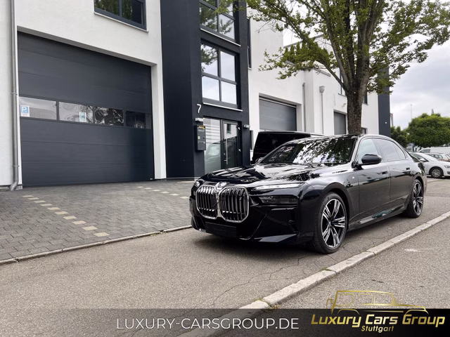 BMW i7 xDrive 60 M Sport M-Pano-Innovation-21" Neuwagen Kaufen | EZ 