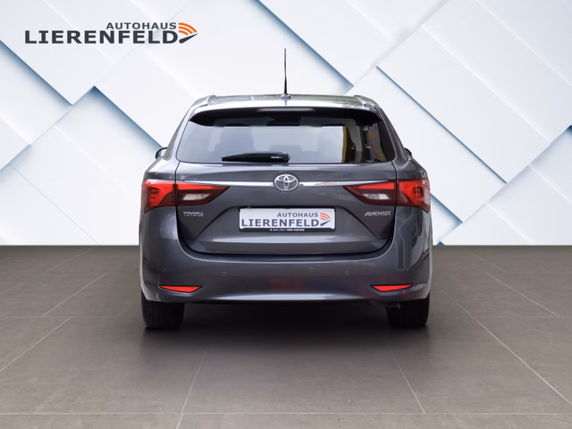 Toyota Avensis 2.0 D-4D Comfort Leder Navi - foto 5