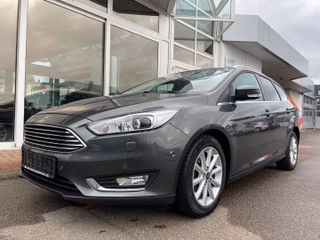 Ford Focus Turnier Titanium/Automatik/Bi-Xenon - bilder 1