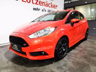 Ford Fiesta ST LEDER|TEMP|SHZ|NAVI|KAMERA|8-Fach Alu Used vehicle for sale | First registration 01/2014 | Price 10.990 €