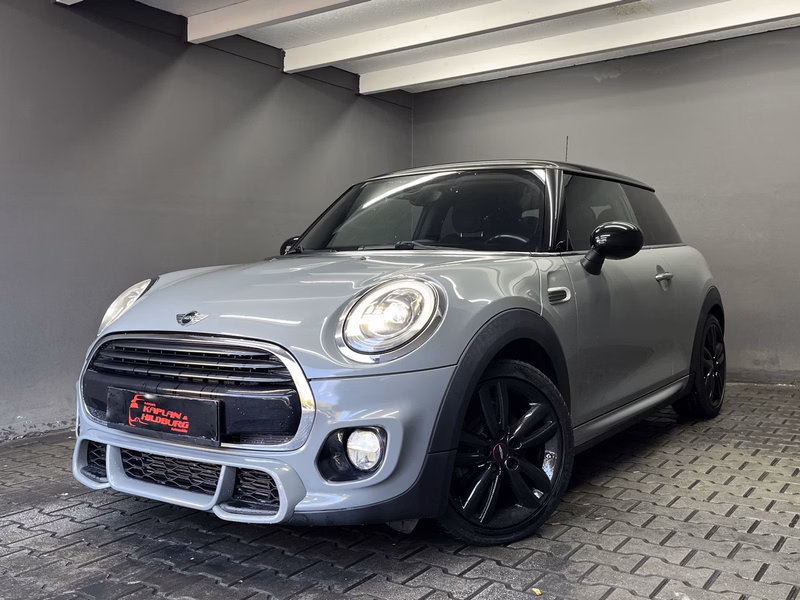 MINI COOPER 1,6 NAVIGATION, LED, PARKTRONIK