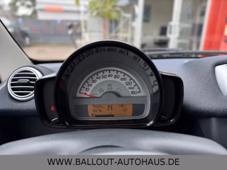Smart ForTwo coupe Micro Hybrid*2.HAND*TÜV/AU NEU*AUX* - foto 9