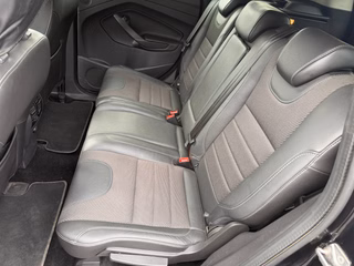 Ford Kuga Titanium Automatik / 4x4/ / RFK / Leder - foto 13