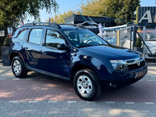 Dacia Duster I Laureate 4x2*Klima*Ahk*1.Hd*TÜV+ZR NEU*
