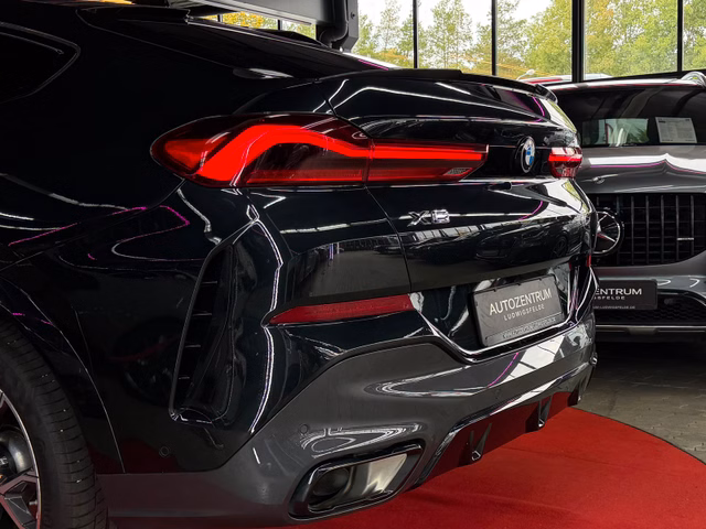 BMW xDrive 30 d M Sport PANO/MEMORY/LED/ICONICGLOW/KAMERA - foto 8