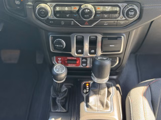 Jeep Wrangler 3.6l V6 Automatik Rubicon - foto 26