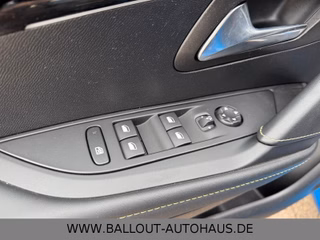 Peugeot 208 GT*1.HAND*NAVI*SPUR*TEMP*VIRTUAL*TOT*ACC*LED - photo 1