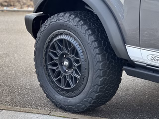 NPBRFE Ford Bronco ab 2022 - Alufelgen Offroad NP Wheels Matt Black 