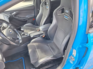 Ford Focus RS 2.3 AWD HJS Recaro Brembo Schmiede Tempomat Winter-P. DAB Navi - foto 2
