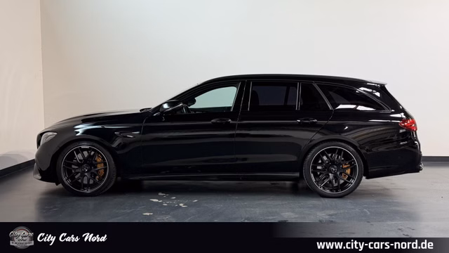 Mercedes-Benz E 63 S AMG T 4Matic KERAMIK+PANORAMA+360°+DTR+ - bilder 2
