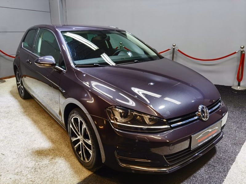Volkswagen Golf VII Lim. Lounge BMT 2.0 BI XENON AHK