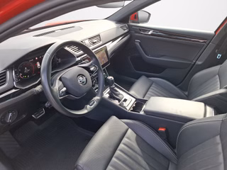 Skoda Superb Combi 2.0 TSI L&K 4x4 DSG / PANORAMA / LEDER / NAVI - bilder 4