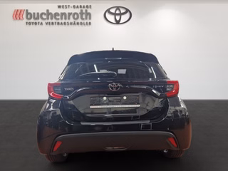 Toyota Yaris Hybrid Teamplayer +Safety- & Comfort Paket - foto 6