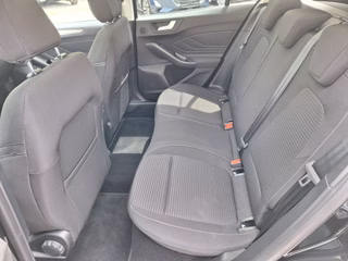 Ford Focus Turnier 1.5 EcoB. Tit. Aut. Matrix-LED Pano ACC B&O AHK Titanium - foto 8