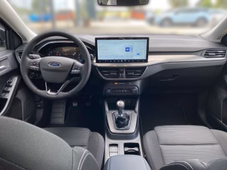 Ford Focus Turnier Titanium Edition +LED+WINTERPAKET+AHK+ - bilder 1