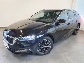 Skoda Octavia Combi 1.5 TSI STYLE NAVI AHK LED KAMERA Gebrauchtwagen Kaufen