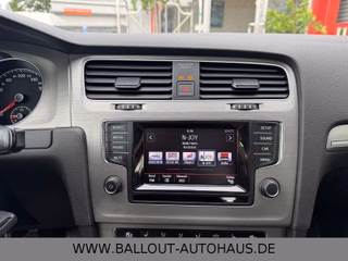 Volkswagen Golf VII Lim.1.HAND*KLIMA*TEMPO*SHZ*KAMERA*EURO5 - bilder 16