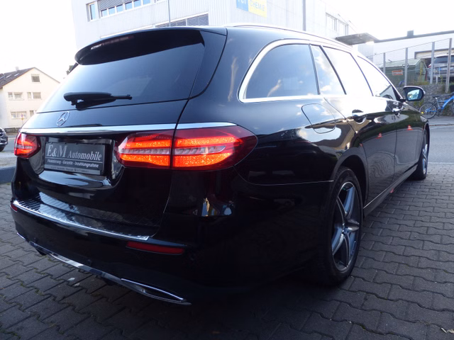Mercedes-Benz E 400 d 4Matic AMG-LINE*PANO*360°KAMERA*NAVI* - bilder 7