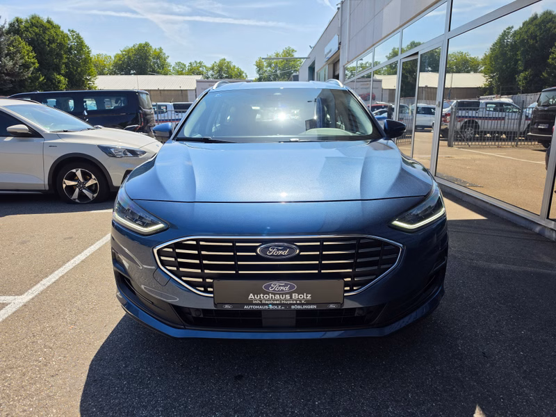 Ford Focus Turnier Titanium -Fahrer Assist.P. - Winter P. - Navi - Kamera -Top