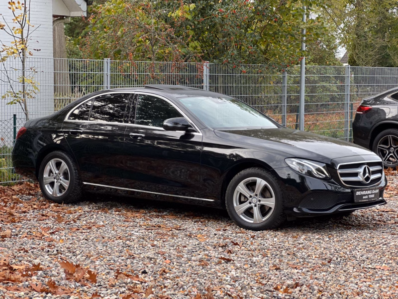 Mercedes-Benz E220d AVANTGARDE *WIDESCREEN*COMAND*SCHIEBEDACH*