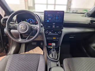 Toyota Yaris Cross Hybrid FWD Teamplayer +Safety- & Comfort Paket - bilder 14