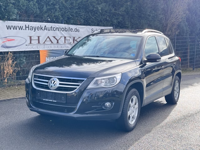 Volkswagen Tiguan Sport & Style 4Motion Pano BiXenon Used vehicle for sale | First registration 09/2009