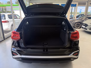 Audi Q2 S-Line Sport 35 Autom., Matrix Pano Kamera ACC - bilder 6