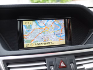 Mercedes-Benz E 250 CDI Avantgarde Automatik nur 100 Tkm - foto 8