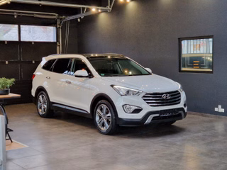 Hyundai Grand Santa Fe Used vehicle for sale