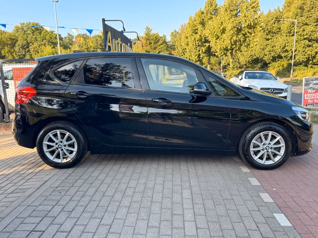 BMW 218i Tourer Active*Klimaautomatik*Pdc*Shzg*2.HD - foto 4