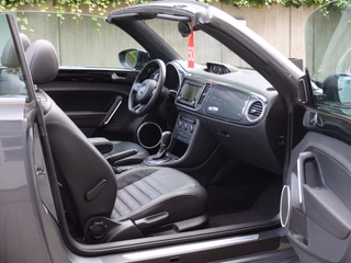 Volkswagen Beetle Cabriolet 2.0 TDI Sport Mega Ausstattung - bilder 11