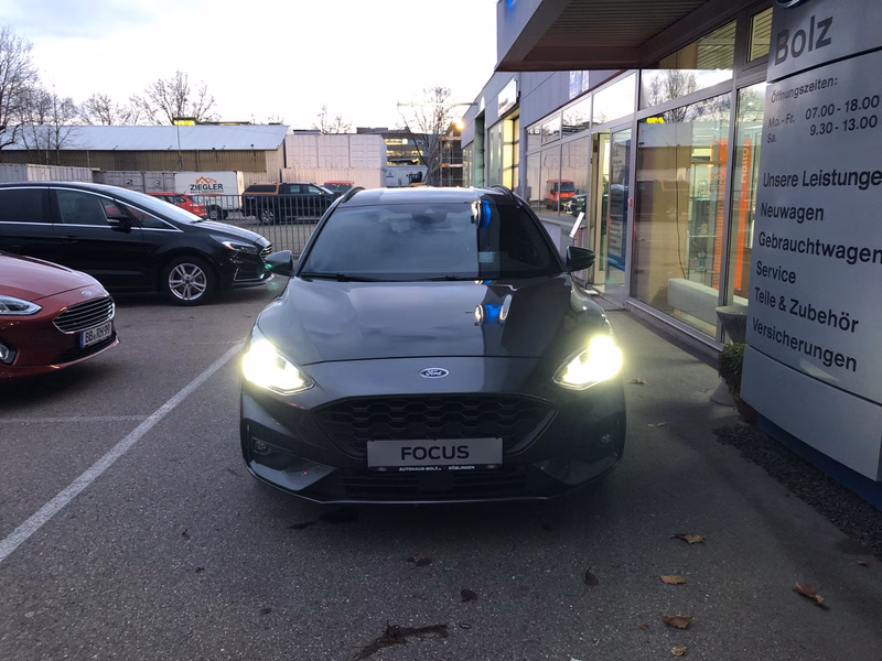 Ford Focus Turnier-ST Line,LED,HUD,Komfort P. ST-Line, LED, HUD,Winter P., Komfort P.,Top