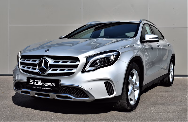 Mercedes-Benz GLA 200 Sport NAVI/AHK/LED/360°/SHZ/ASSISTS