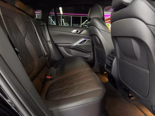 BMW xDrive 30 d M Sport PANO/MEMORY/LED/ICONICGLOW/KAMERA - foto 33