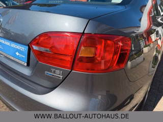 Volkswagen Jetta VI*1.HAND*KLIMA*SITZHEIZUNG*HU NEU* - foto 8
