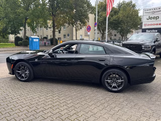 Dodge Charger Scat Pack AWD 2026 + Launch age - foto 10
