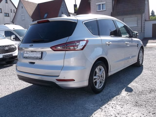 Ford S-MAX Titanium, Automatik, Ergonomie-Sitz, Navi, AHK, LED, - foto 3