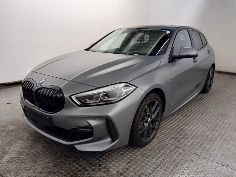 BMW 118i M Sport ACC/ADAPTLED/KMFRTZGNG/PANO/RFK