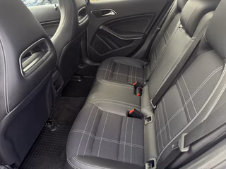 Mercedes-Benz GLA 200 CDI / d 4Matic Pano / Navi/ - foto 23