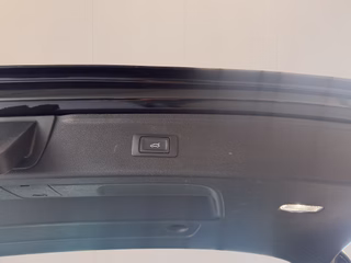 Audi A4 Avant 40 TFSI S line Sport Autom., LED Navi Pano - bilder 6