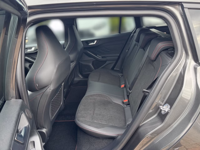Ford Focus Turnier ST X +B&O+WINTERPAKET+ - bilder 10